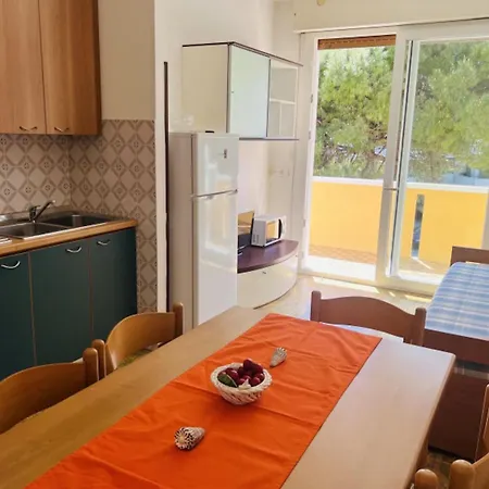 Apartmán Cozy With Large Balcony *