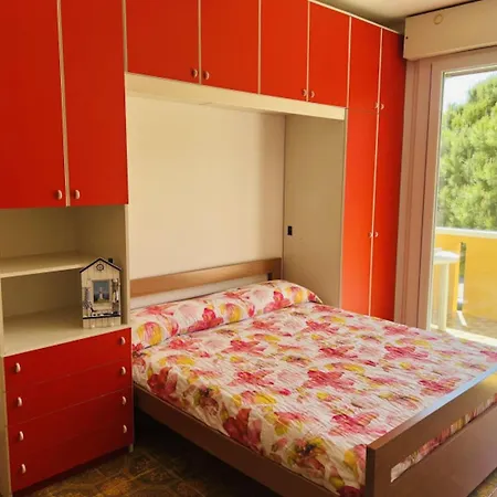 Cozy With Large Balcony Apartmán *