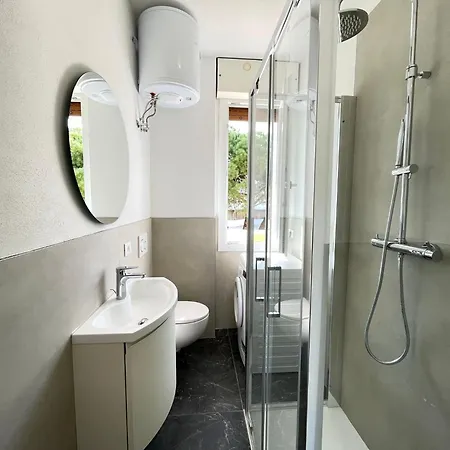 Διαμέρισμα Cozy With Large Balcony *